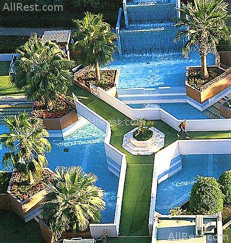 Sheraton Oman Hotel 13
